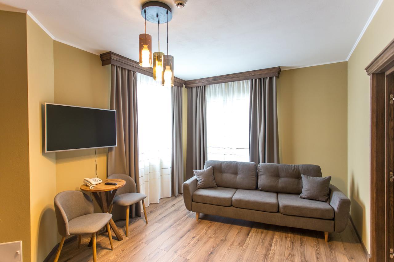 Panorama Boutique Hotel Sfântu-Gheorghe Buitenkant foto