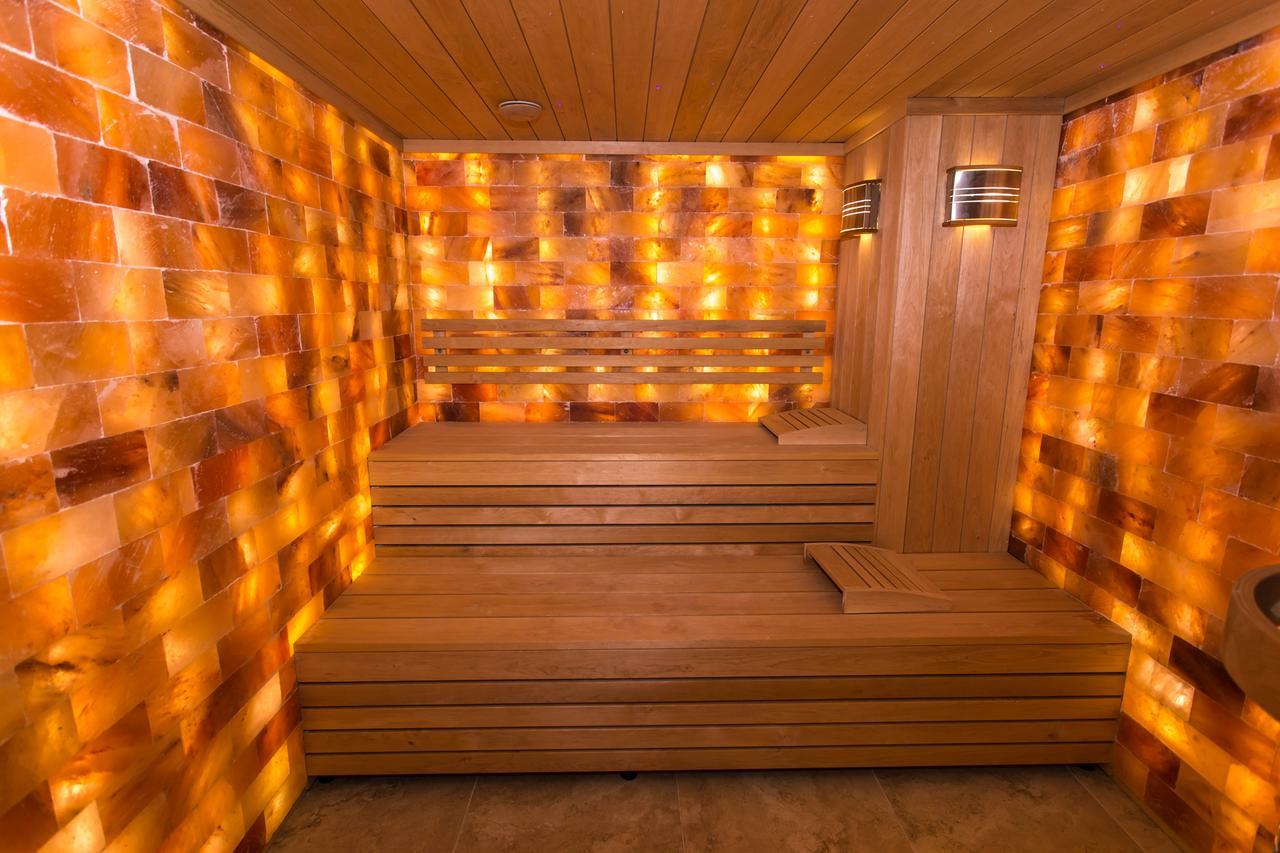 Panorama Boutique Hotel Sfântu-Gheorghe Buitenkant foto