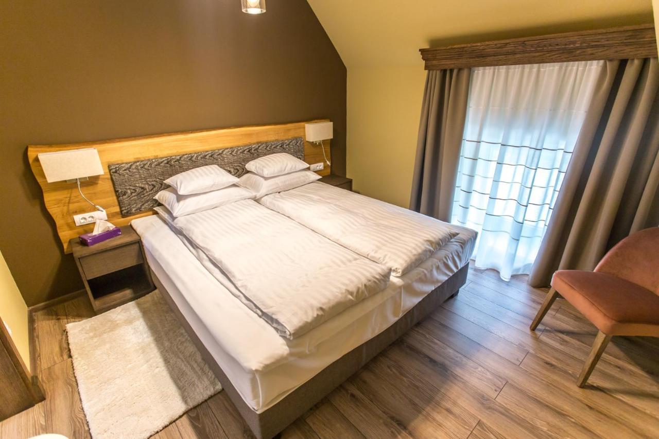 Panorama Boutique Hotel Sfântu-Gheorghe Buitenkant foto