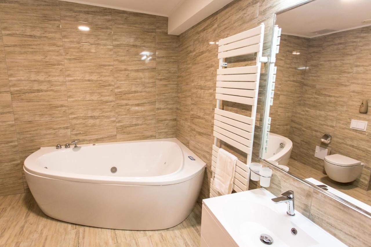 Panorama Boutique Hotel Sfântu-Gheorghe Buitenkant foto