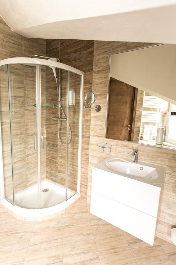 Panorama Boutique Hotel Sfântu-Gheorghe Buitenkant foto