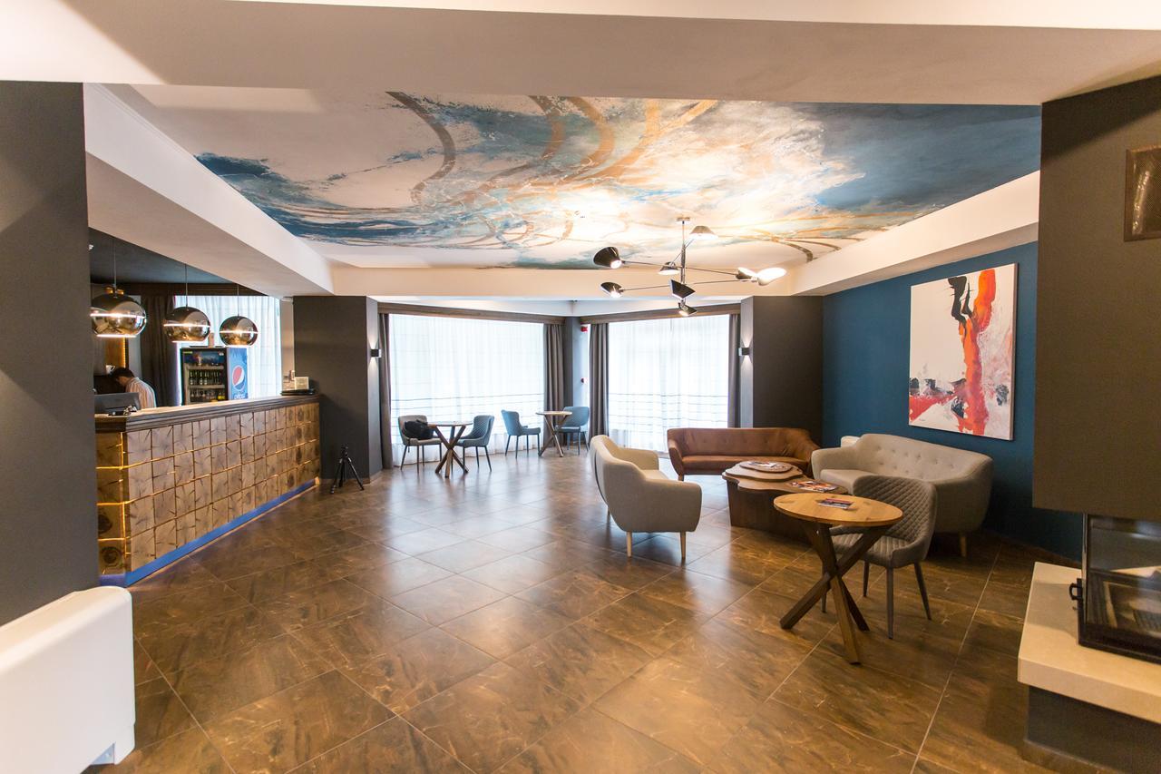 Panorama Boutique Hotel Sfântu-Gheorghe Buitenkant foto