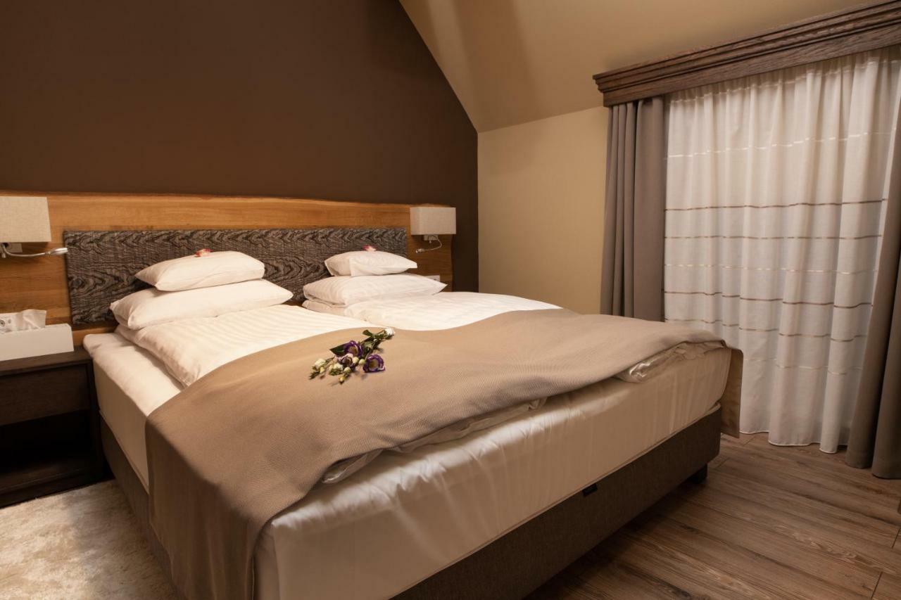 Panorama Boutique Hotel Sfântu-Gheorghe Buitenkant foto