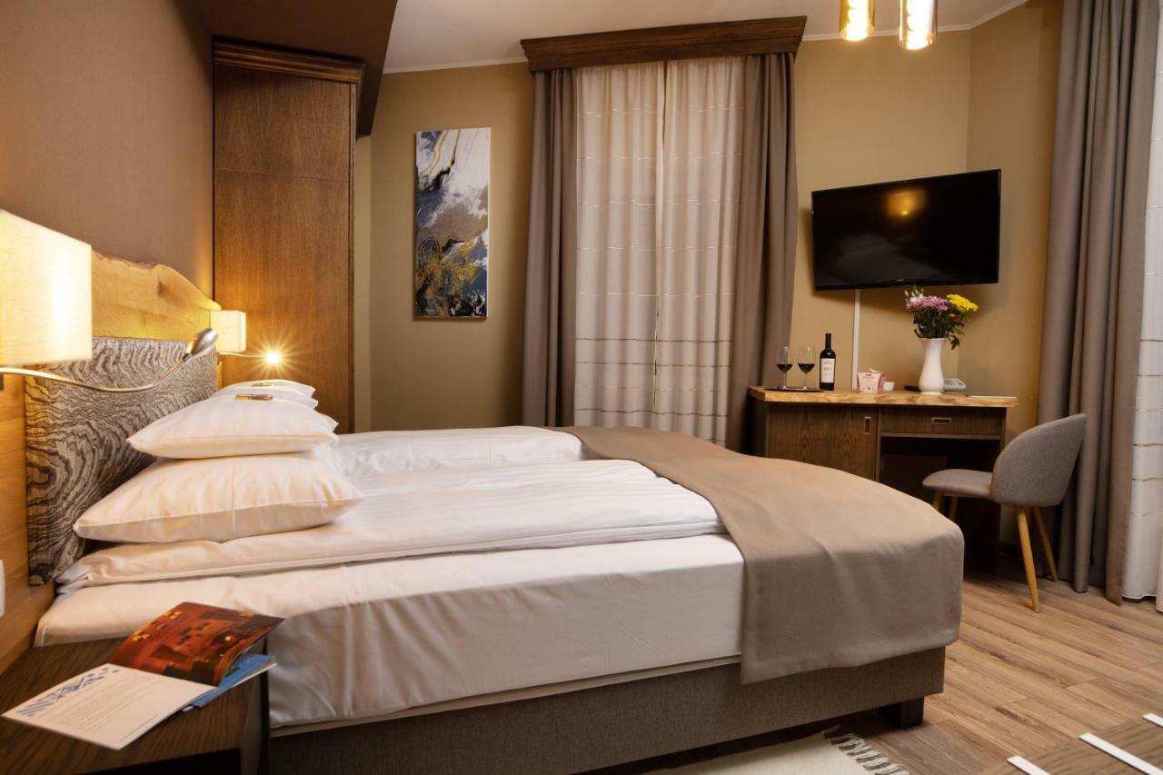 Panorama Boutique Hotel Sfântu-Gheorghe Buitenkant foto
