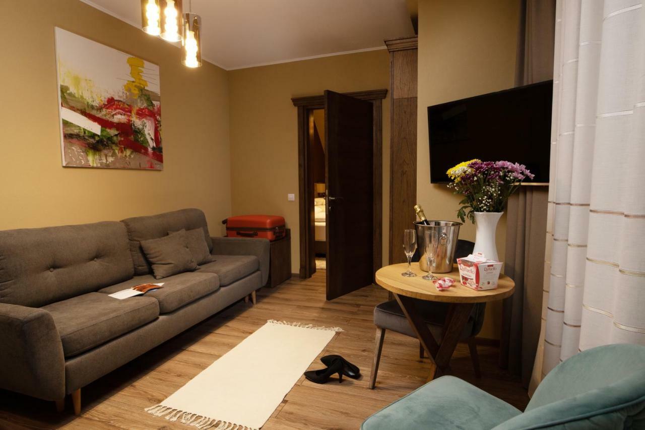 Panorama Boutique Hotel Sfântu-Gheorghe Buitenkant foto